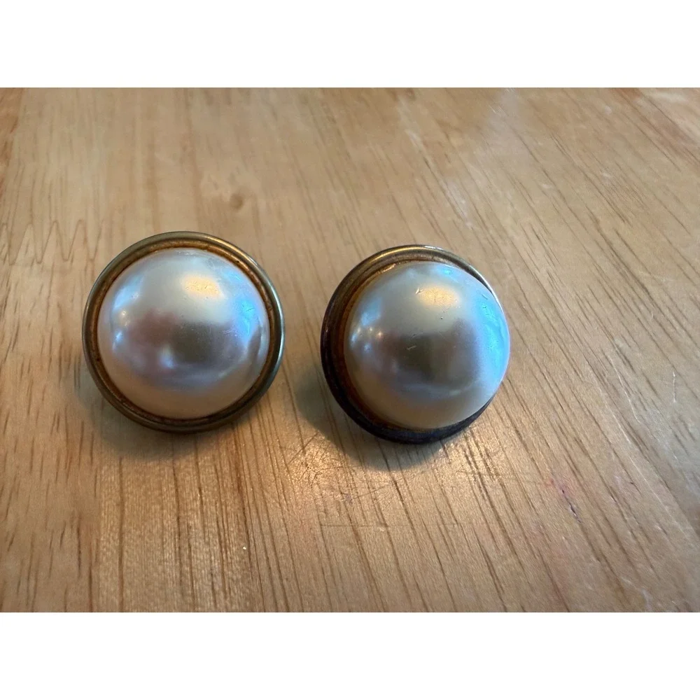 Vintage Oversized Faux Pearl Button Stud Earrings Gold Tone Mabe Style 1 Inch